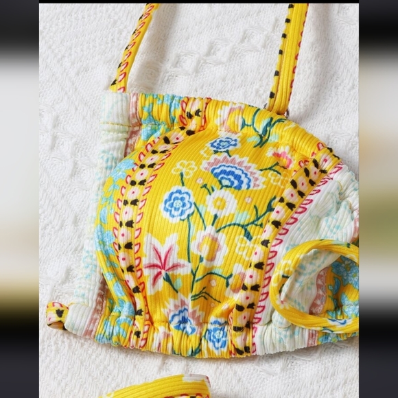 NWOT, Yellow Boho Bikini, Paisley Floral, Size Small (or medium) - Picture 4 of 12